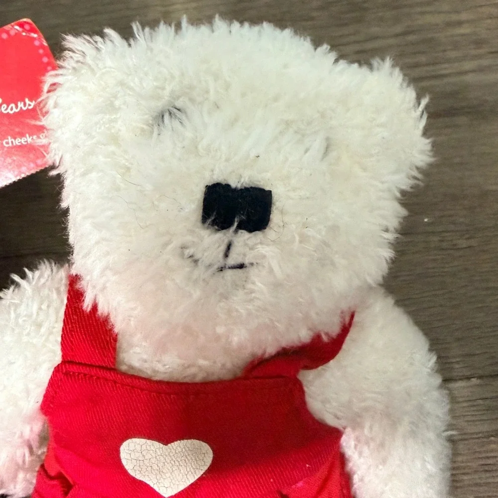 Hallmark Blushing Bears‎ Magnetic Kissing Teddy Bear Set